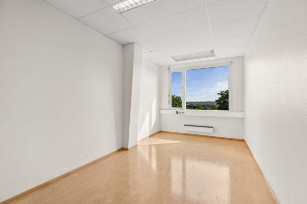 12m2